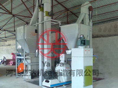 河北承德養(yǎng)豬場時產(chǎn)3噸飼料機組